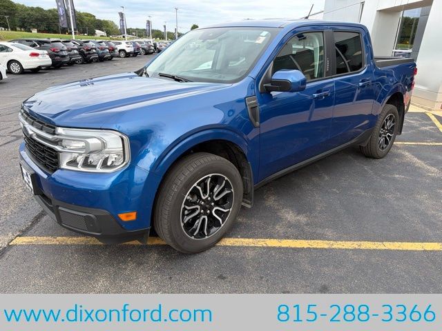 Used 2023 Ford Maverick Lariat w/ Lariat Luxury Package FWD image 3