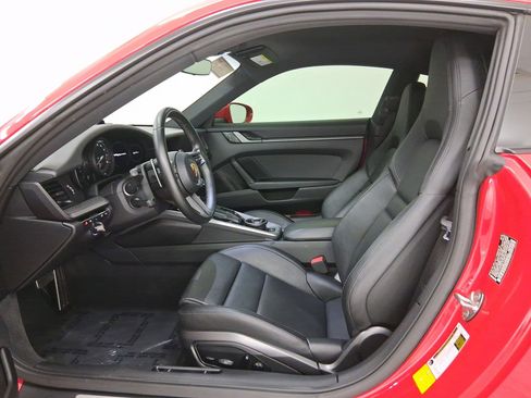 Used 2020 Porsche 911 Carrera image 5