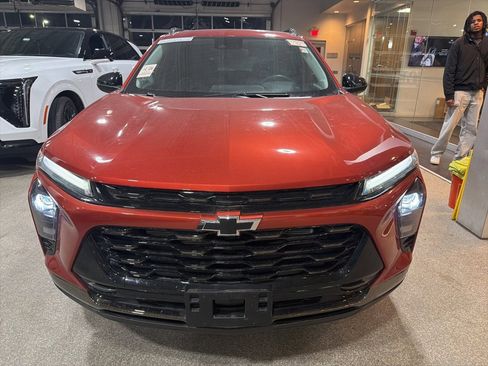 Used 2024 Chevrolet Trax ACTIV w/ Driver Confidence Package image 7