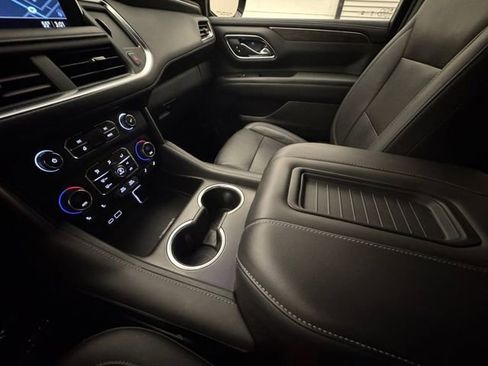 Used 2021 Chevrolet Tahoe Z71 w/ Rear Media and Nav Package image 25