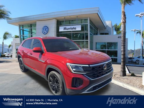 Used 2024 Volkswagen Atlas Cross Sport SE FWD image 1