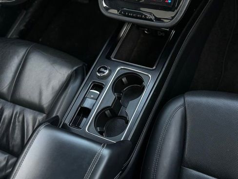 Used 2022 Lincoln Corsair Reserve image 29