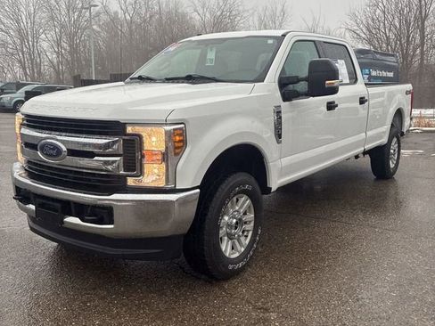 Used 2018 Ford F250 XLT image 2