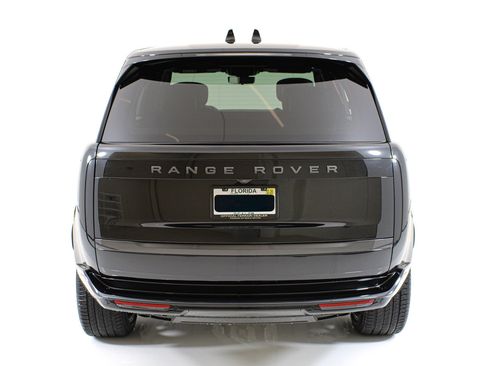 Used 2025 Land Rover Range Rover Long Wheelbase Autobiography AWD/4WD image 5