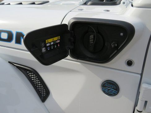 New 2023 Jeep Wrangler Rubicon w/ Steel Bumper Group image 12