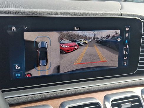 Used 2024 Mercedes-Benz GLS 450 4MATIC image 21