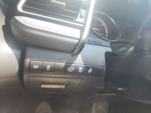 Used 2021 Toyota Camry XSE w/ Cold Weather Package FWD image 16