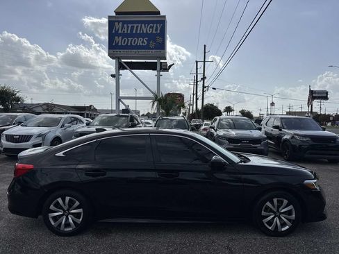 Used 2022 Honda Civic LX image 10