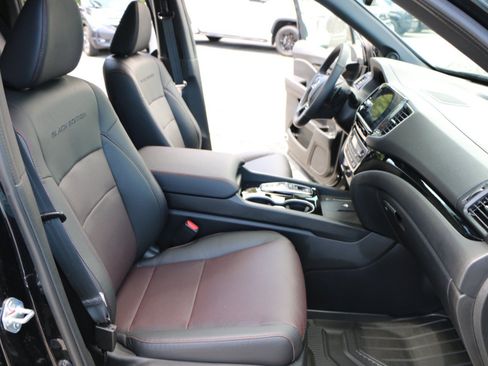 Used 2024 Honda Ridgeline Black Edition image 32