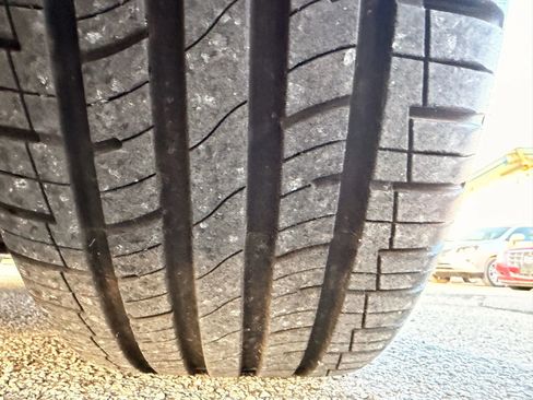 Used 2011 INFINITI G37 Journey w/ Premium Pkg image 11