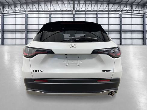 New 2027 Honda HR-V Sport image 4