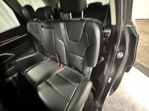 Used 2020 Kia Telluride LX image 28