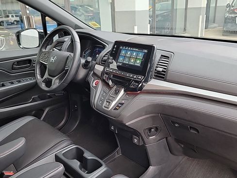 Used 2023 Honda Odyssey Sport image 21