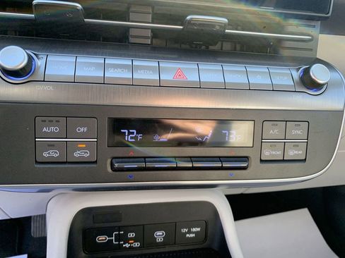 Used 2024 Hyundai Kona SEL image 19