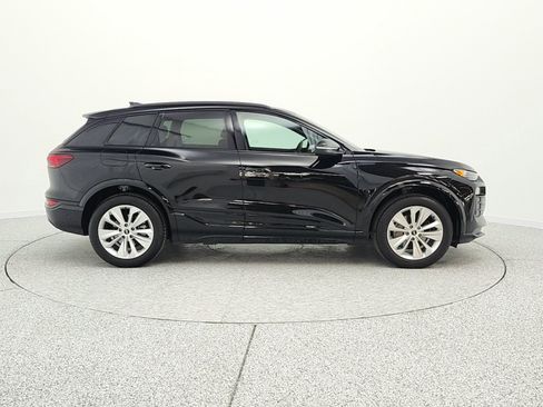 Used 2025 Audi Q6 e-tron Premium Plus w/ Premium Plus RWD image 5