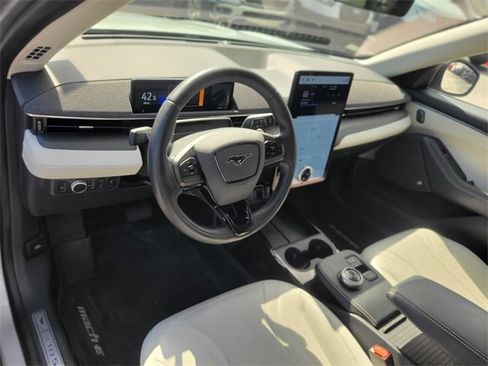 Used 2021 Ford Mustang Mach-E Premium image 17