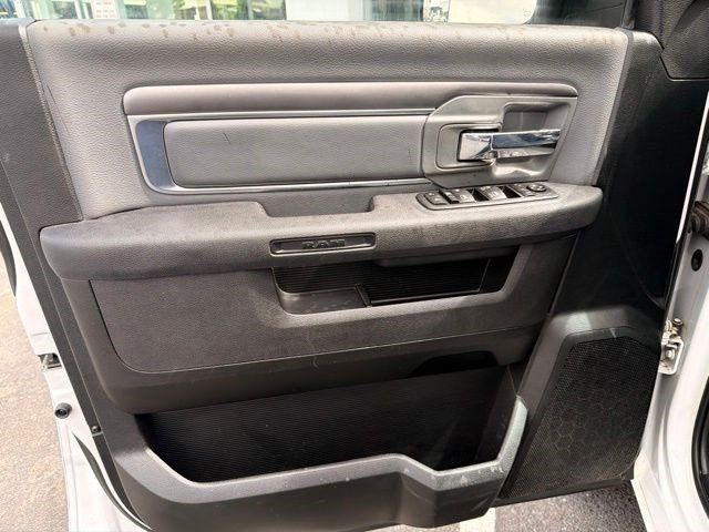 Used 2023 RAM 1500 Classic SLT w/ Trailer & Traction Group AWD/4WD image 36