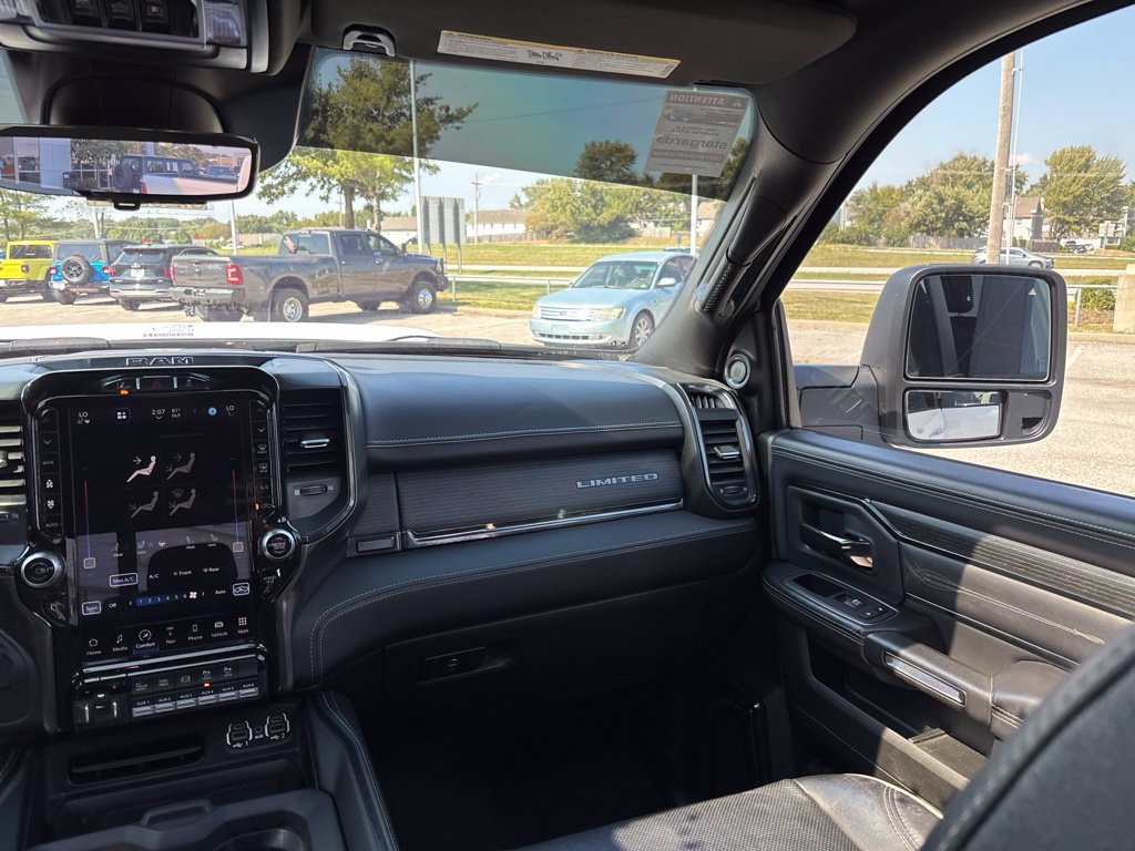 Used 2024 RAM 2500 Limited AWD/4WD image 30