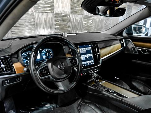 Used 2017 Volvo S90 T6 Inscription w/ Vision Package AWD/4WD image 3