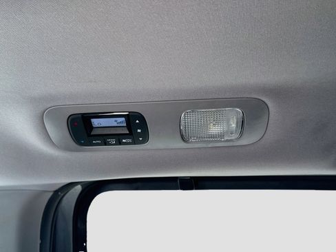 Used 2023 Honda Odyssey Touring image 20