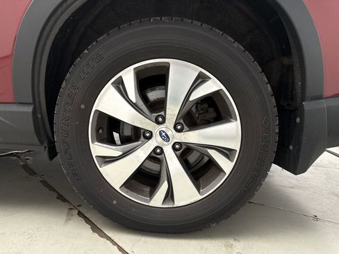 Used 2023 Subaru Ascent Premium w/ Convenience Package image 12