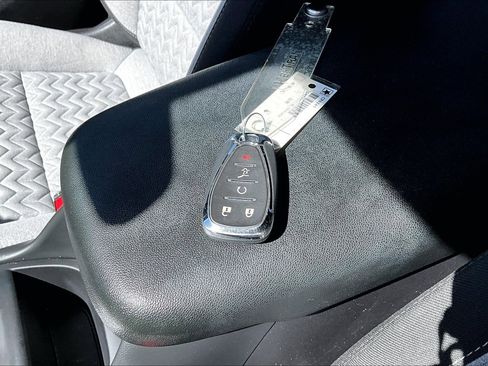 Used 2024 Chevrolet Equinox LT AWD/4WD image 35