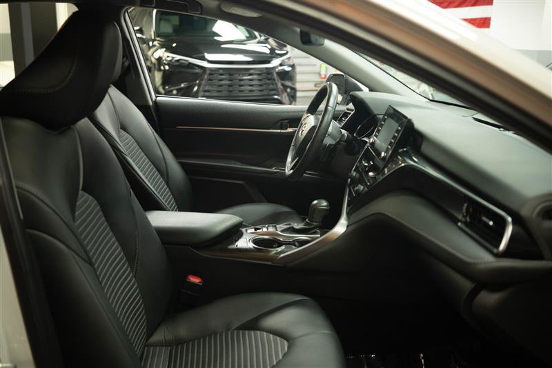 Used 2023 Toyota Camry SE AWD/4WD image 13