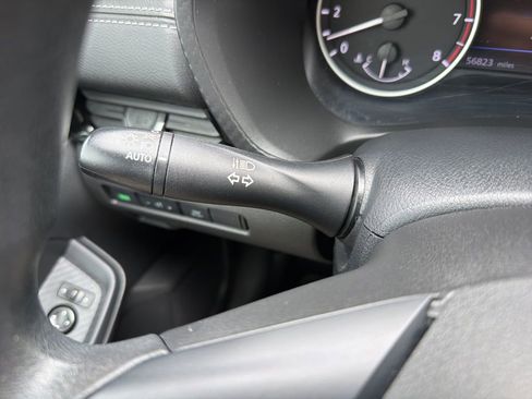 Used 2024 Nissan Sentra SV FWD image 28