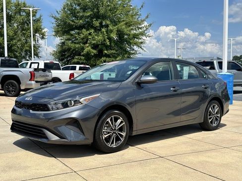 Used 2024 Kia Forte LXS image 4