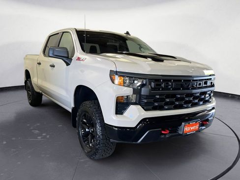 New 2026 Chevrolet Silverado 1500 Custom Trail Boss AWD/4WD image 1