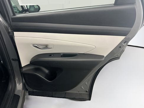 Used 2025 Hyundai Tucson SEL AWD/4WD image 31