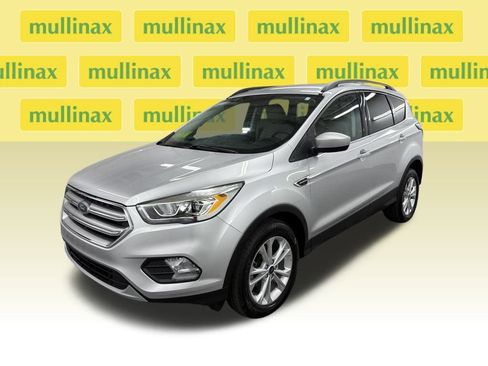 Certified 2017 Ford Escape SE w/ Equipment Group 201A image 14