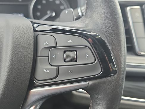Used 2024 Buick Enclave Essence w/ LPO, Floor Liner Package FWD image 20