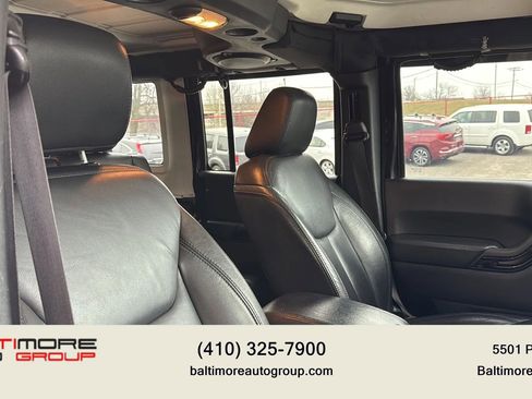 Used 2014 Jeep Wrangler Unlimited Sahara image 29