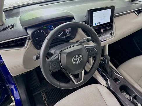 Used 2024 Toyota Corolla Cross LE w/ Moonroof Package AWD/4WD image 22