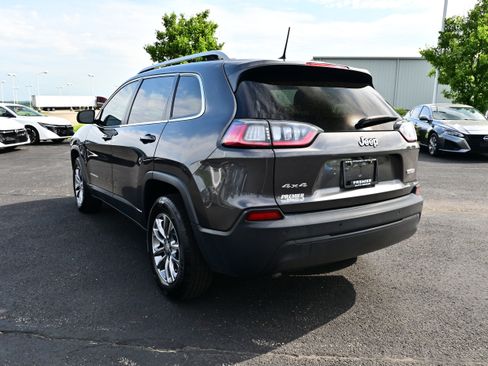 Used 2020 Jeep Cherokee Latitude Plus w/ Cold Weather Group AWD/4WD image 8