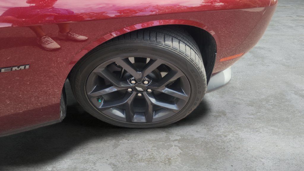 Used 2019 Dodge Challenger R/T w/ Blacktop Package RWD image 16