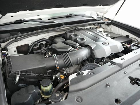 Used 2018 Toyota 4Runner Limited image 64