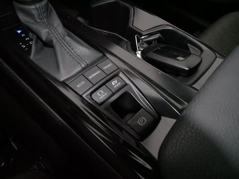 Certified 2025 Toyota Camry LE FWD image 23