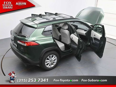 Used 2022 Toyota Corolla Cross LE w/ Moonroof Package AWD/4WD image 35