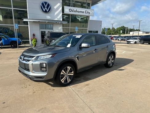 Used 2025 Mitsubishi Outlander Sport SE AWD/4WD image 1