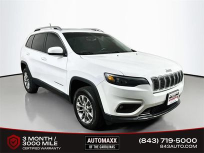Used 2019 Jeep Cherokee Latitude Plus w/ Comfort/Convenience Group