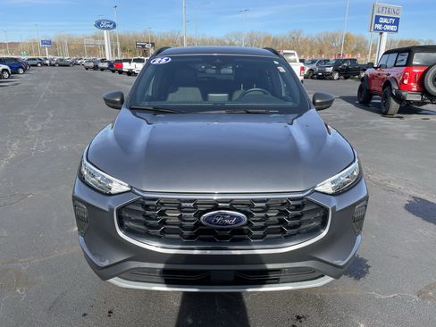 Used 2025 Ford Escape ST-Line w/ Equipment Group 301A image 10