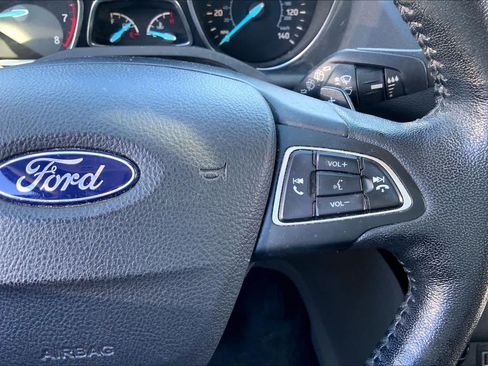 Used 2017 Ford Escape Titanium AWD/4WD image 25