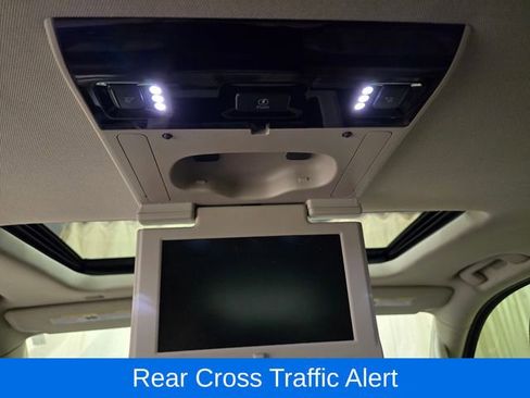 Used 2020 Cadillac Escalade Premium Luxury AWD/4WD image 34