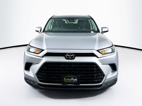 Used 2025 Toyota Grand Highlander FWD image 2