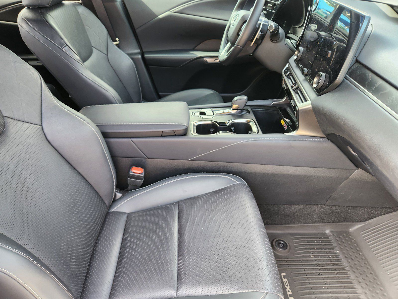 Used 2025 Lexus RX 350 Premium Plus FWD image 12
