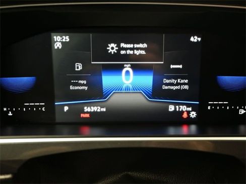 Used 2022 Volkswagen Tiguan SE image 26