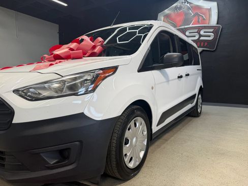 Used 2020 Ford Transit Connect XL FWD image 4