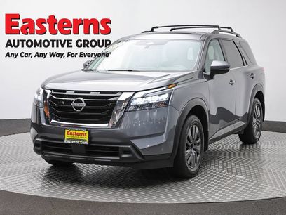 Used 2023 Nissan Pathfinder SV w/ SV Premium Package